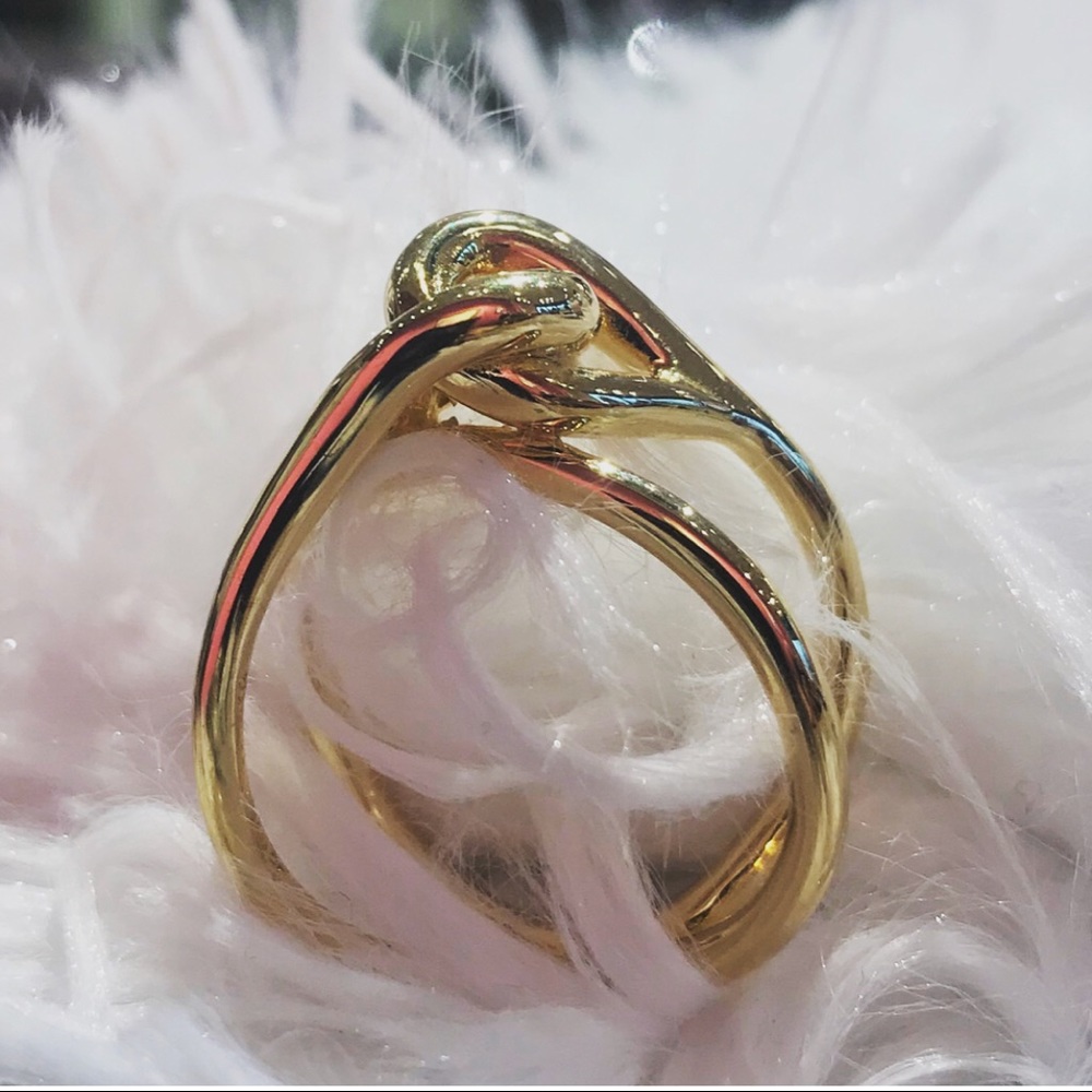 Elizabeth and James 14K gold plated ring size 7